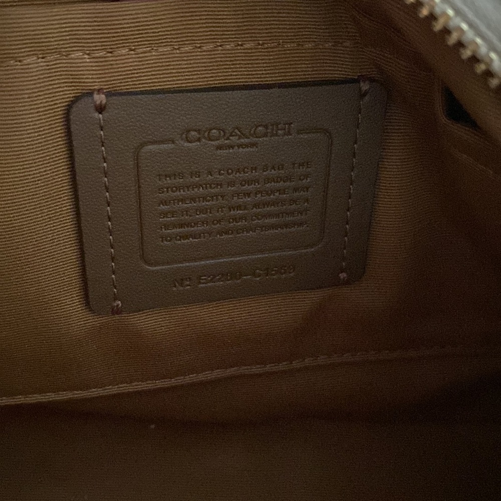 Coach Jes Quilted Crossbody! Gem